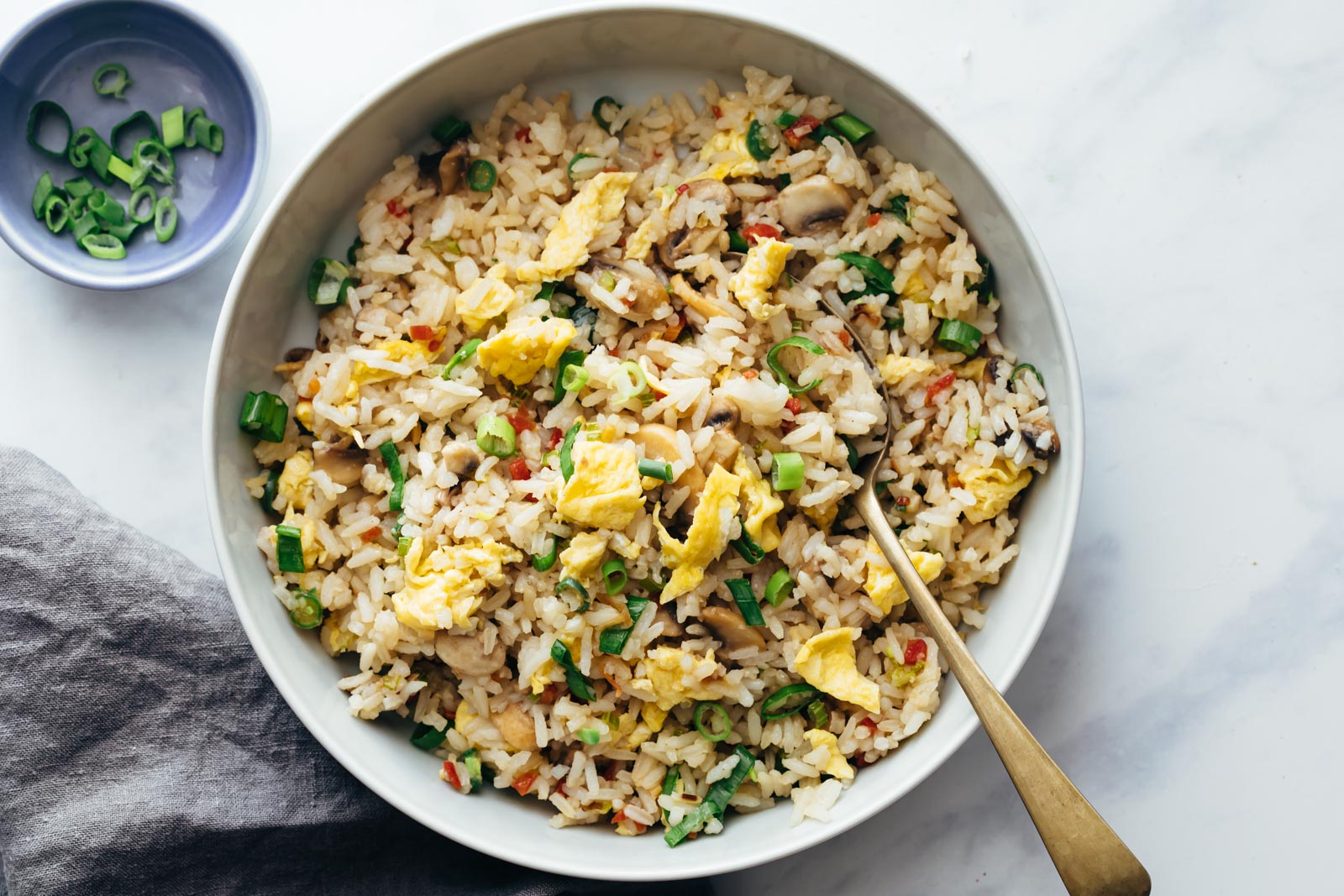 easy-thai-fried-rice-recipe-khao-phat-kaphrao-the-forked-spoon